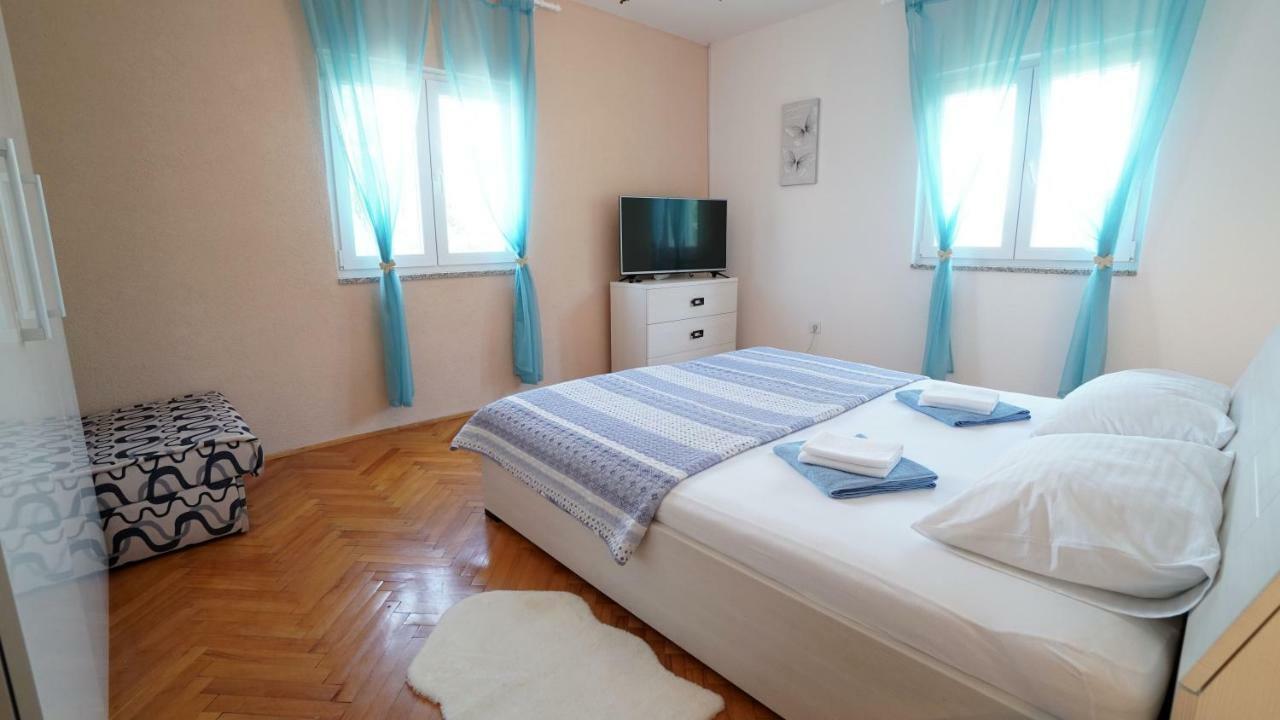 Apartment Ana Vinjerac Exterior foto